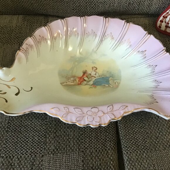 Vintage Porcelain Serving Bowl - Vintage Shell Serving Bowl - Antique Porcelain - Picture 3 of 8